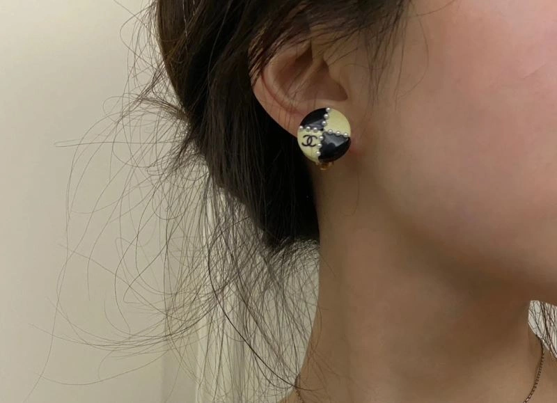 Chanel Earrings Chic 228810
