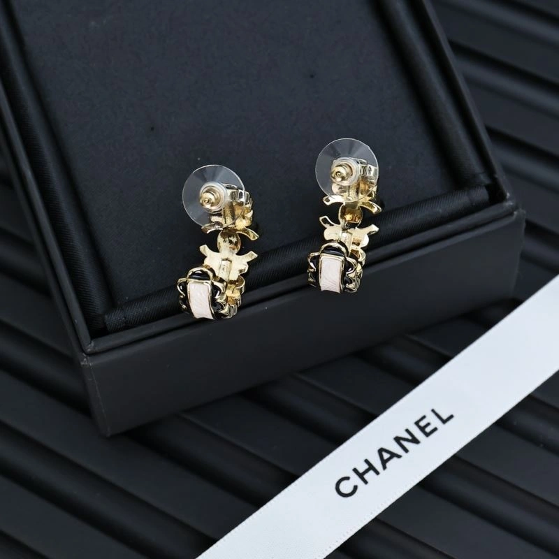 Chanel Earrings Comfortable 228812