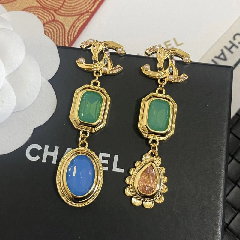 Casual Chanel Earrings 228805