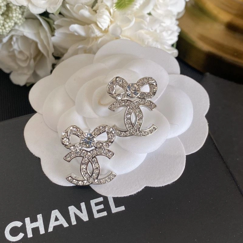Compact Chanel Earrings 228830