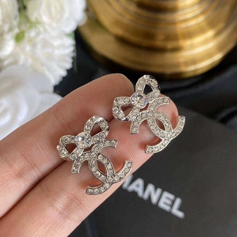 Compact Chanel Earrings 228830