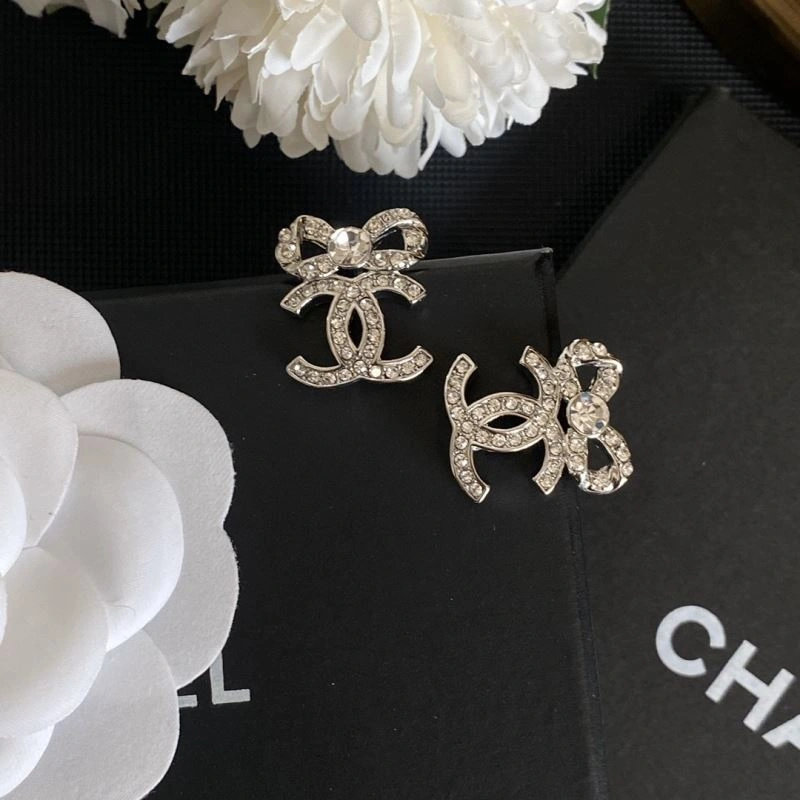 Compact Chanel Earrings 228830