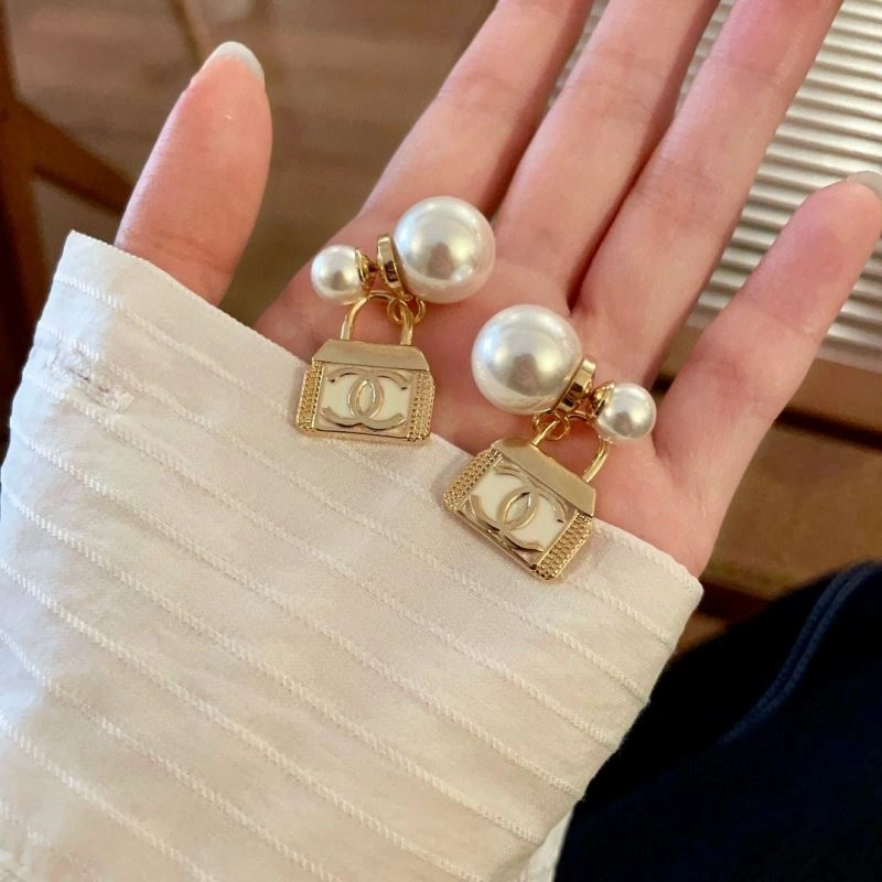 MoistureWicking Chanel Earrings 228808