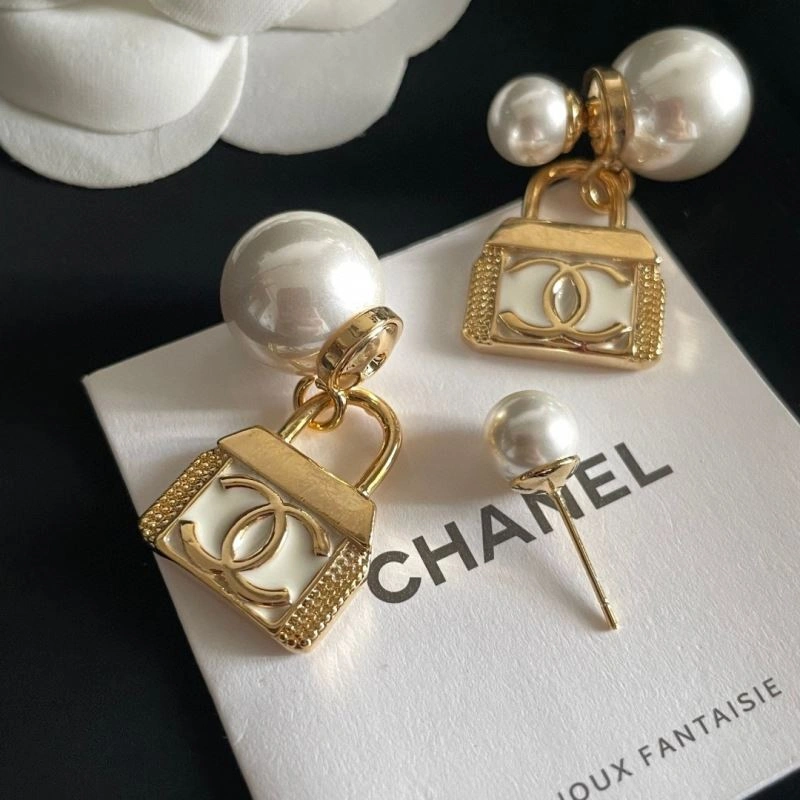 MoistureWicking Chanel Earrings 228808