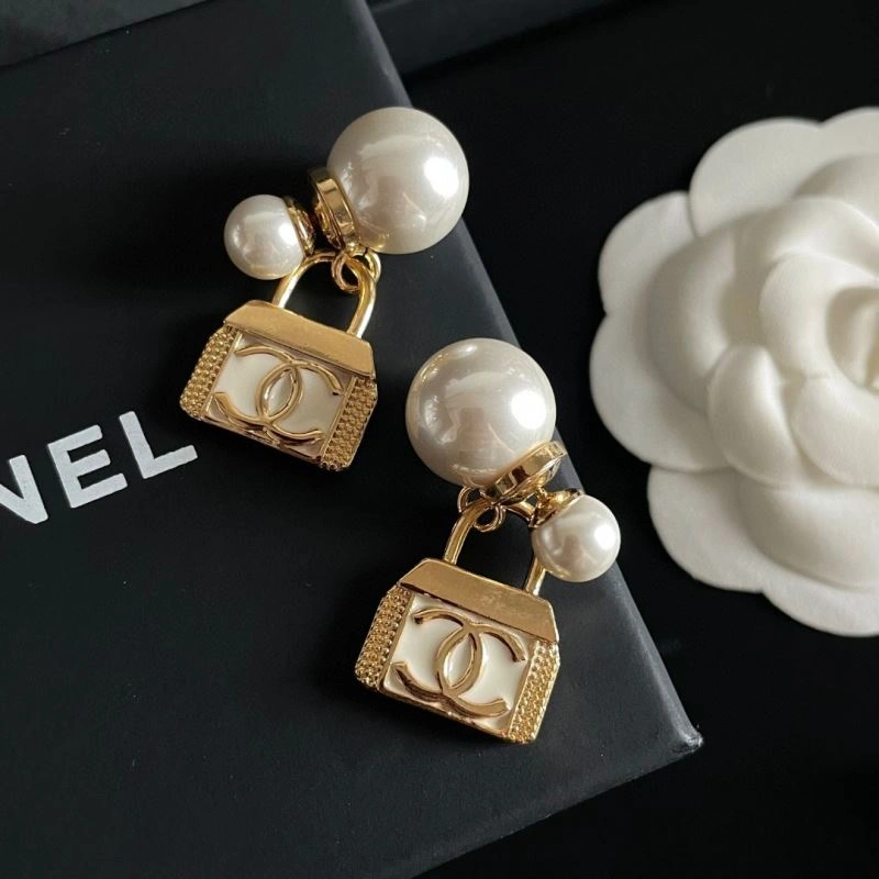 MoistureWicking Chanel Earrings 228808