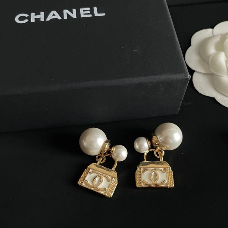 MoistureWicking Chanel Earrings 228808