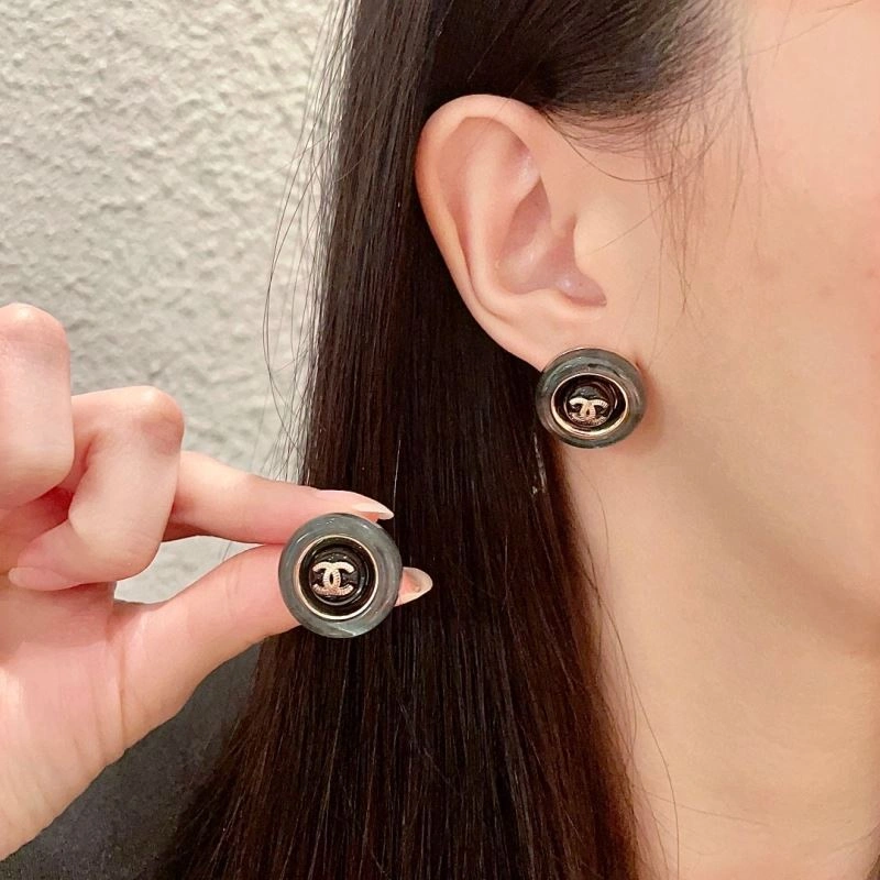 Sustainable Chanel Earrings 228835