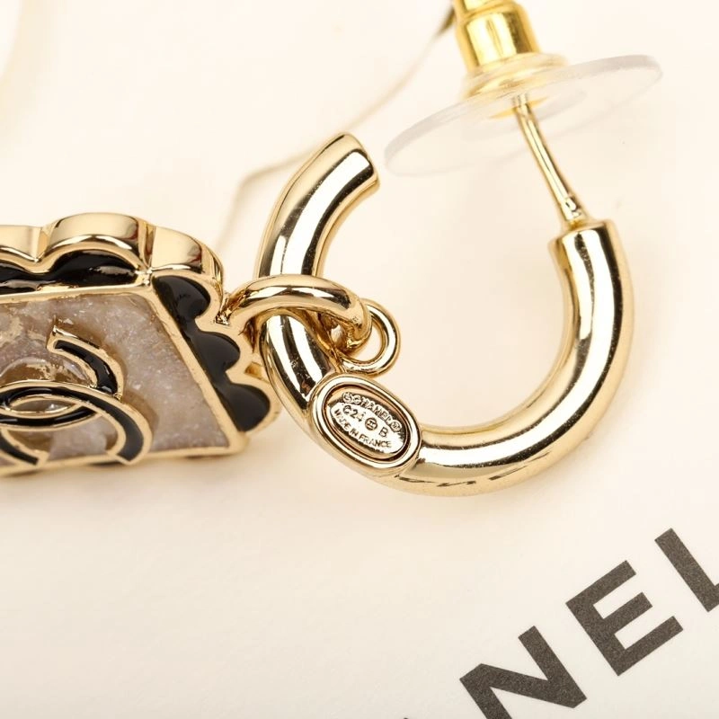 Chanel Earrings EyeCatching 228780