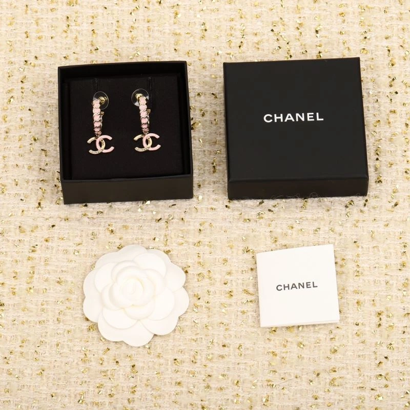 Comfortable Chanel Earrings 228831