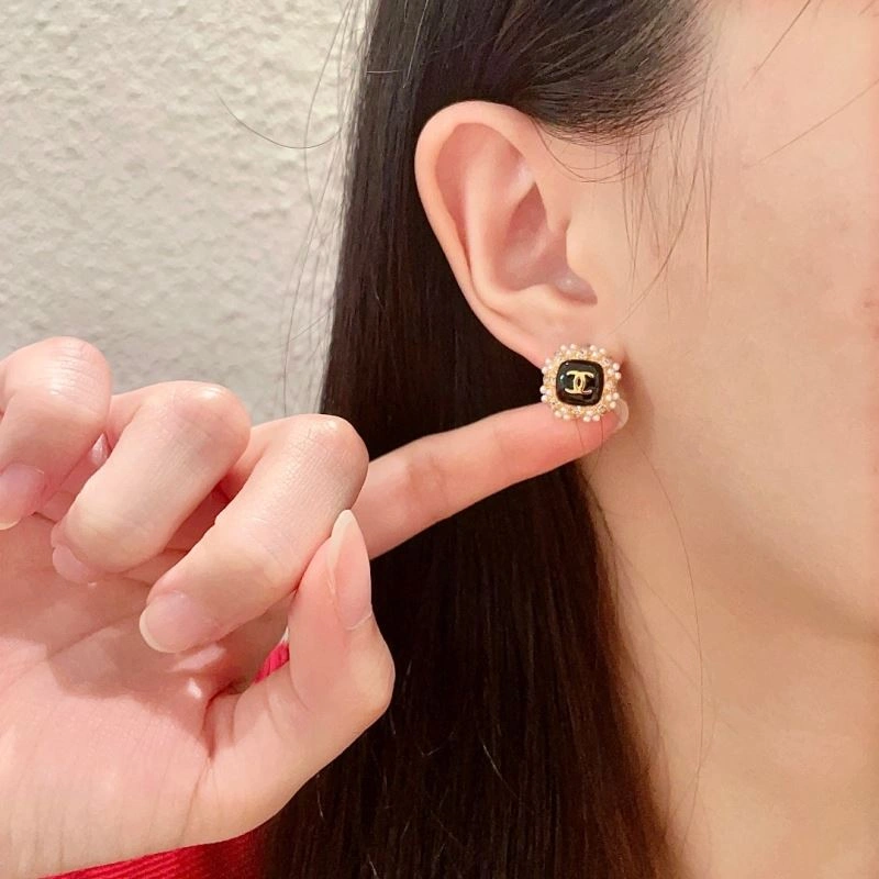 MultiPurpose Chanel Earrings 228783