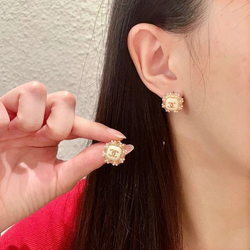 GoAnywhere Chanel Earrings 228776