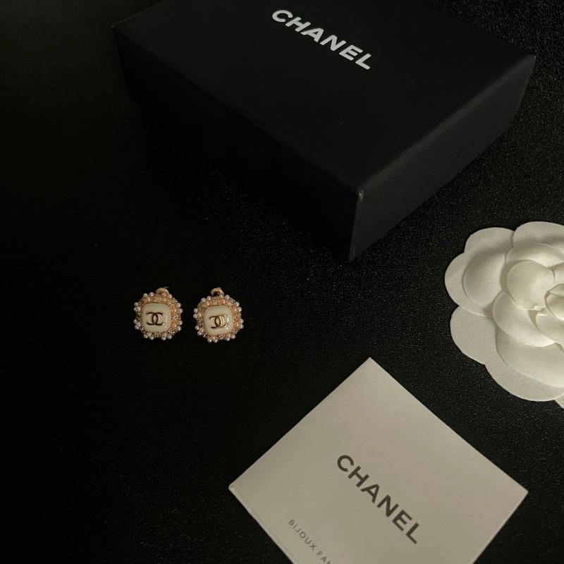 GoAnywhere Chanel Earrings 228776