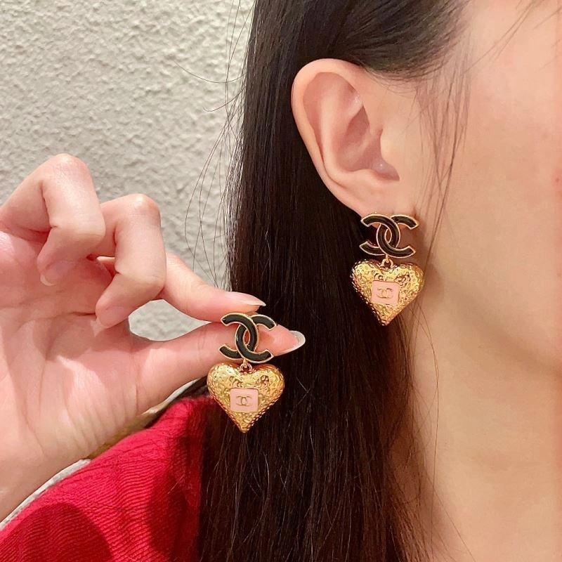 Refined Chanel Earrings 228840