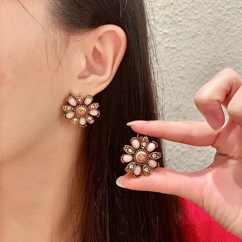 Breathable Chanel Earrings 228772