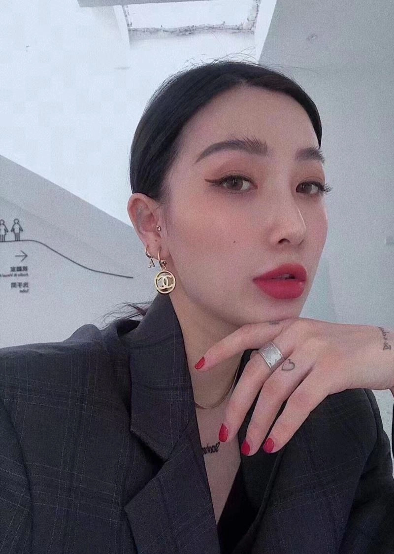Tailored Chanel Earrings 228770