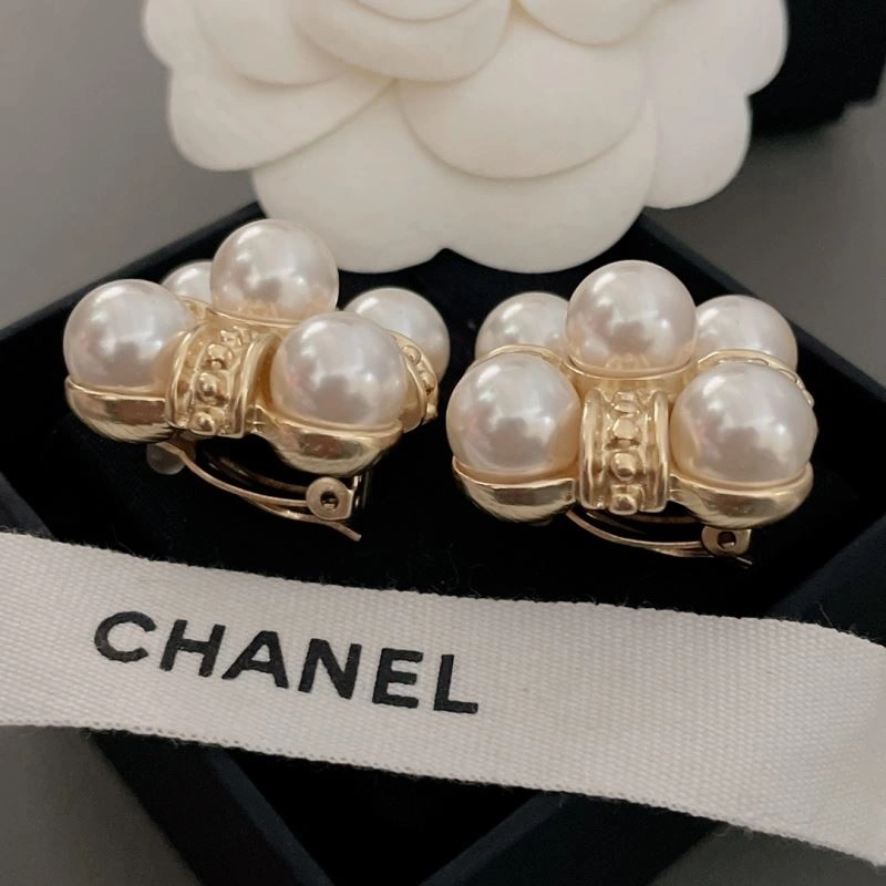 Timeless Chanel Earrings 228766