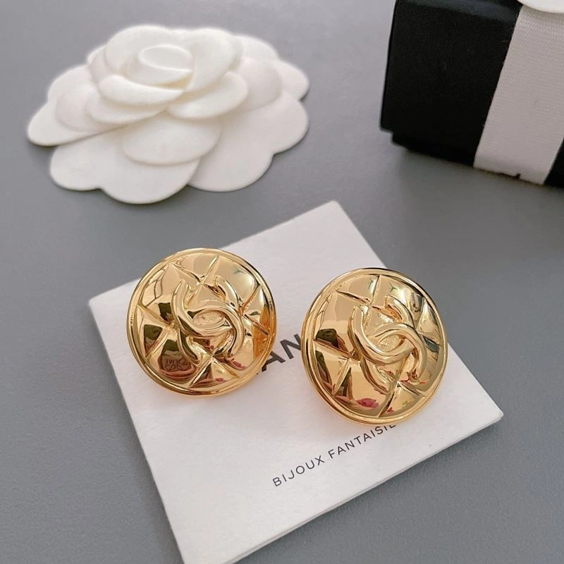 Comfortable Chanel Earrings 228769