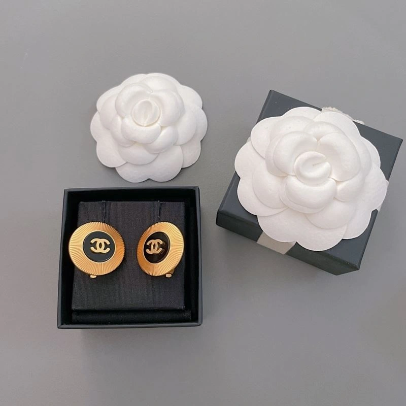 Chanel Earrings WellDesigned 228829