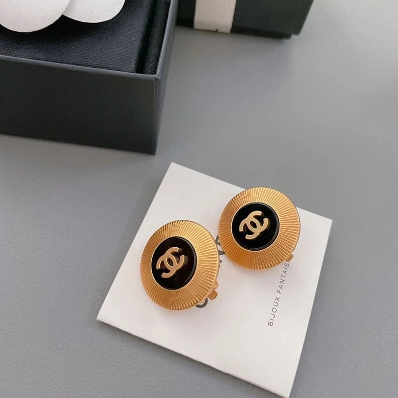 Chanel Earrings WellDesigned 228829
