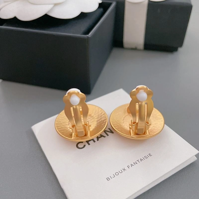 Chanel Earrings WellDesigned 228829
