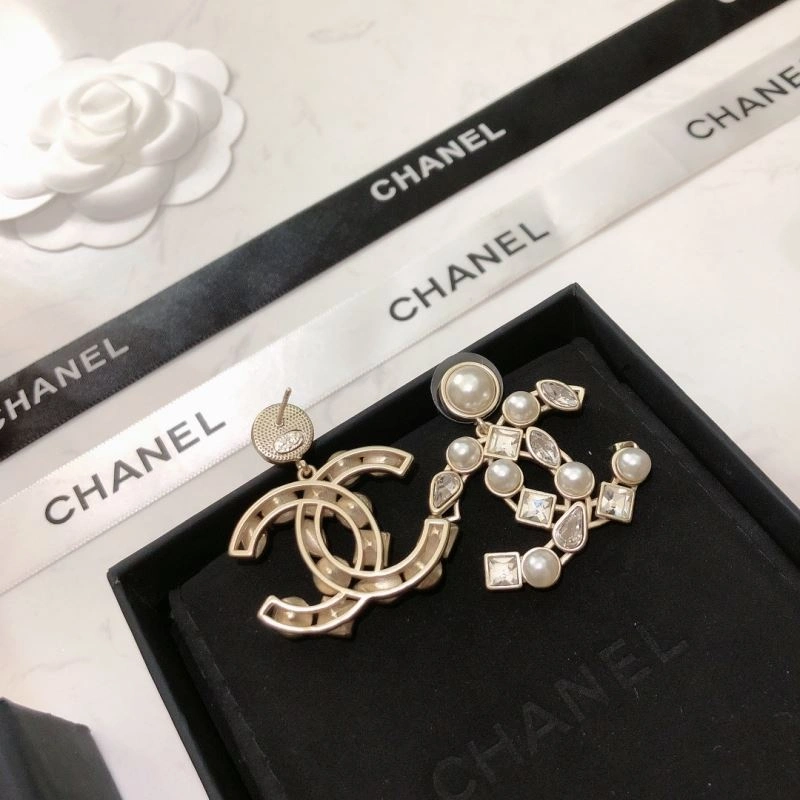 Chanel Earrings Sleek 228754