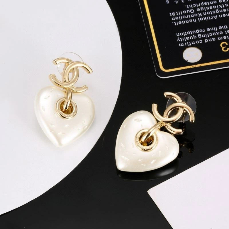 Unisex Chanel Earrings 228811
