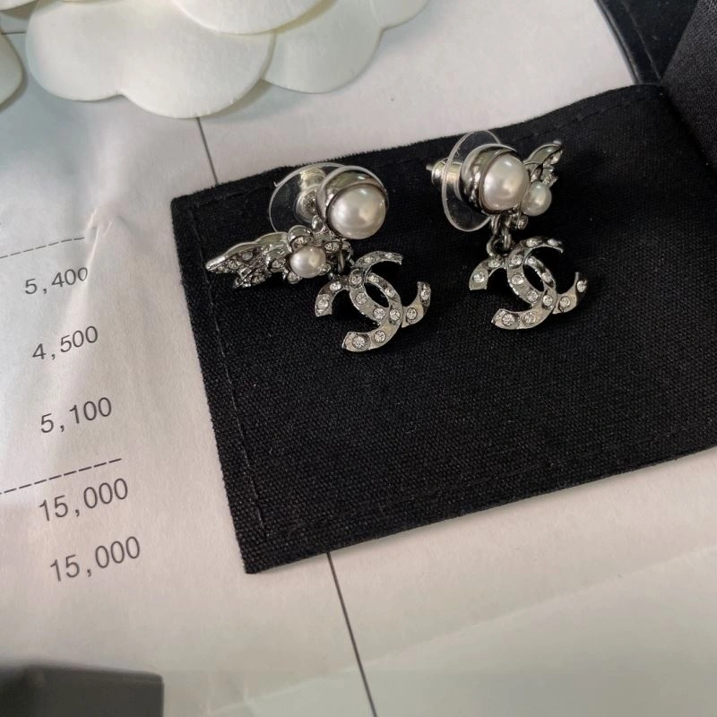 Refined Chanel Earrings 228751