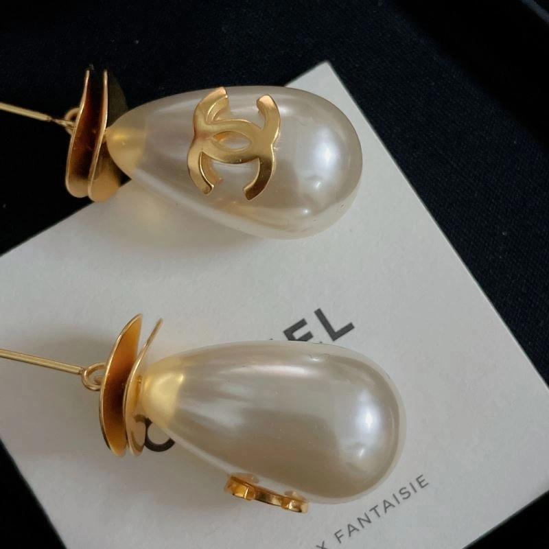 Practical Chanel Earrings 228747