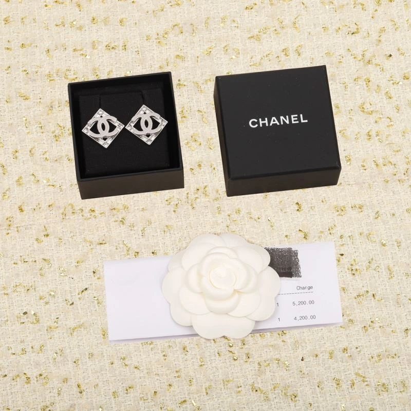 Sporty Chanel Earrings 228764