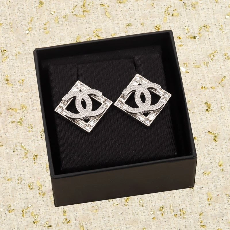 Sporty Chanel Earrings 228764