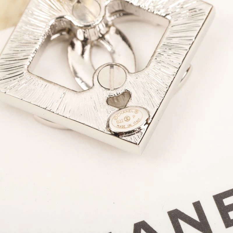 Sporty Chanel Earrings 228764