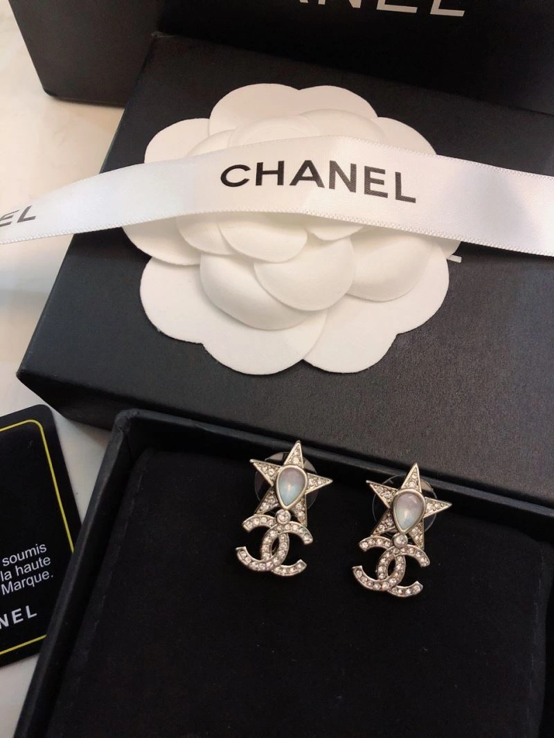 Durable Chanel Earrings 228735