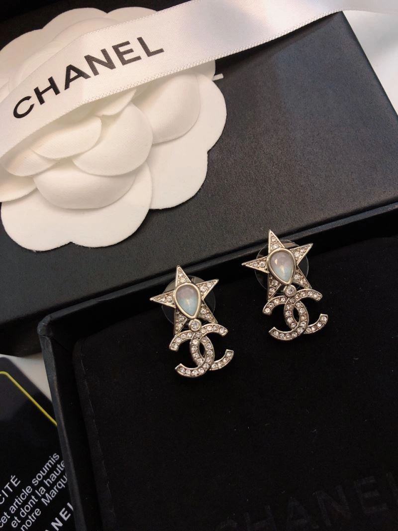 Durable Chanel Earrings 228735