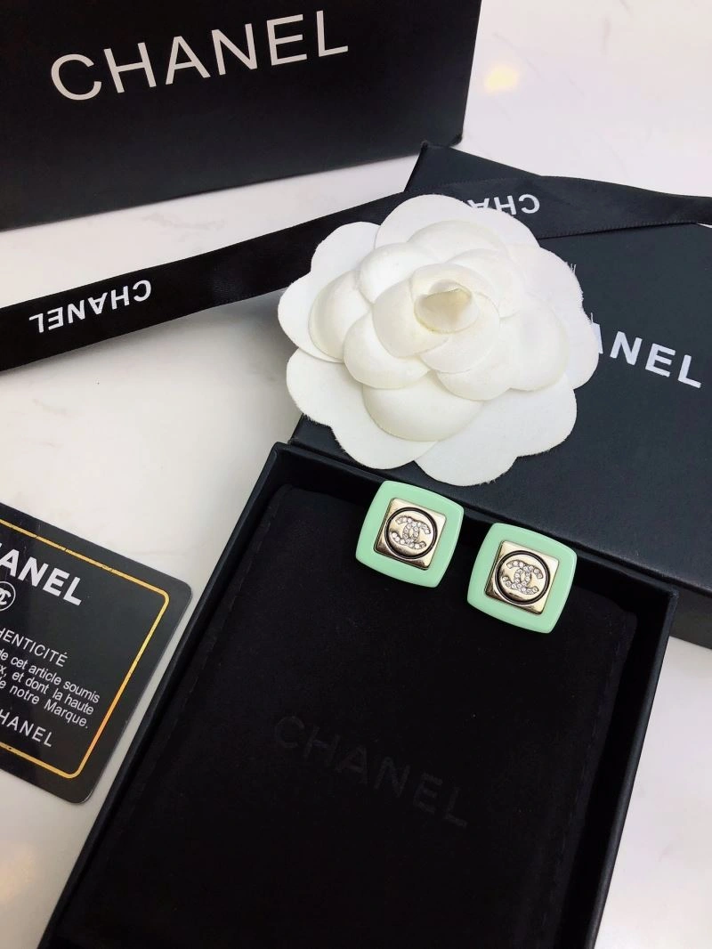 Chanel Earrings Bold 228746