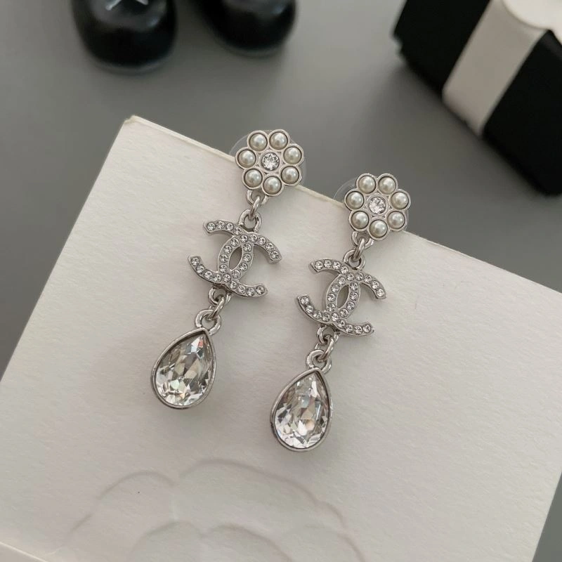 Chanel Earrings Bright 228717