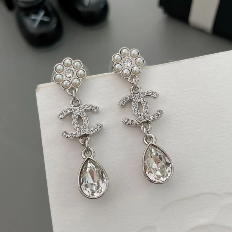 Chanel Earrings Bright 228717
