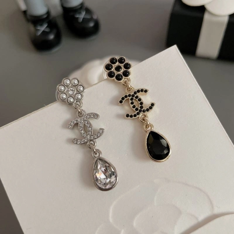 Chanel Earrings Bright 228717