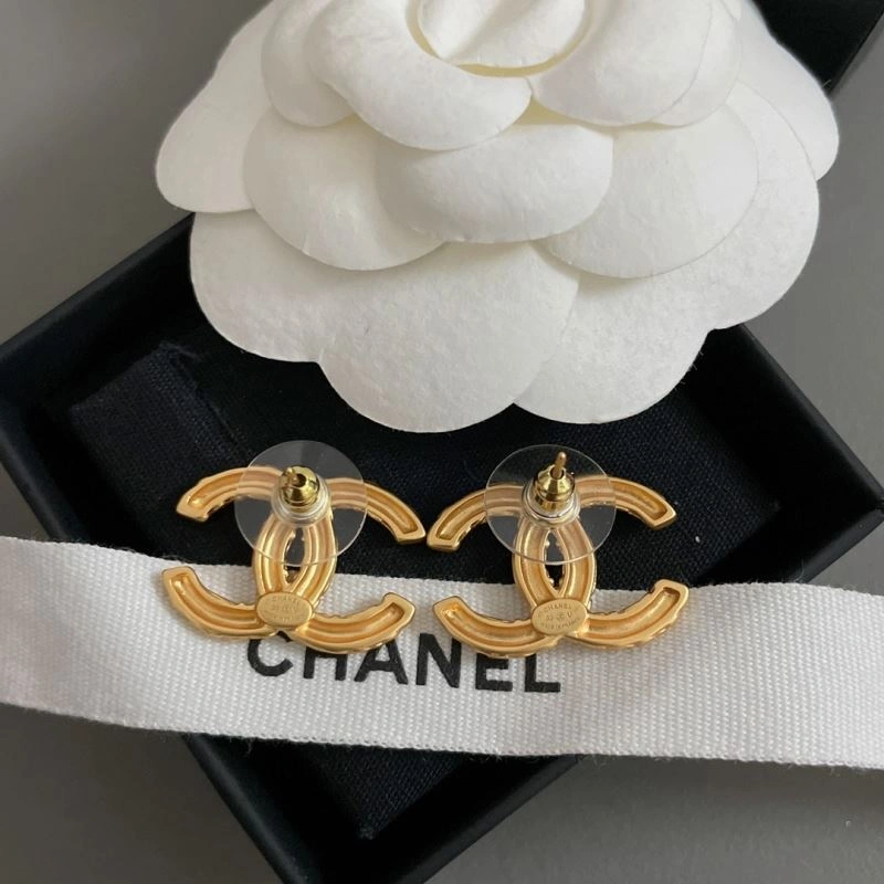 Chanel Earrings Comfortable 228814
