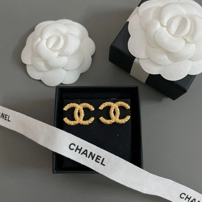 Chanel Earrings Comfortable 228814