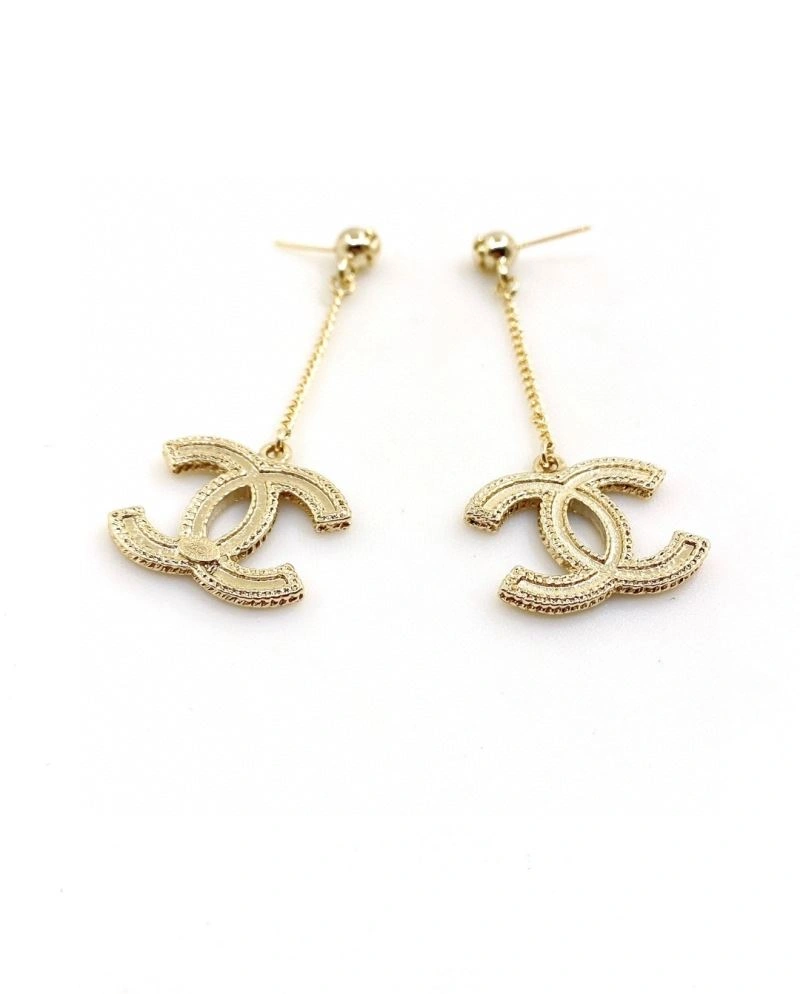 Lightweight Chanel Earrings 228784