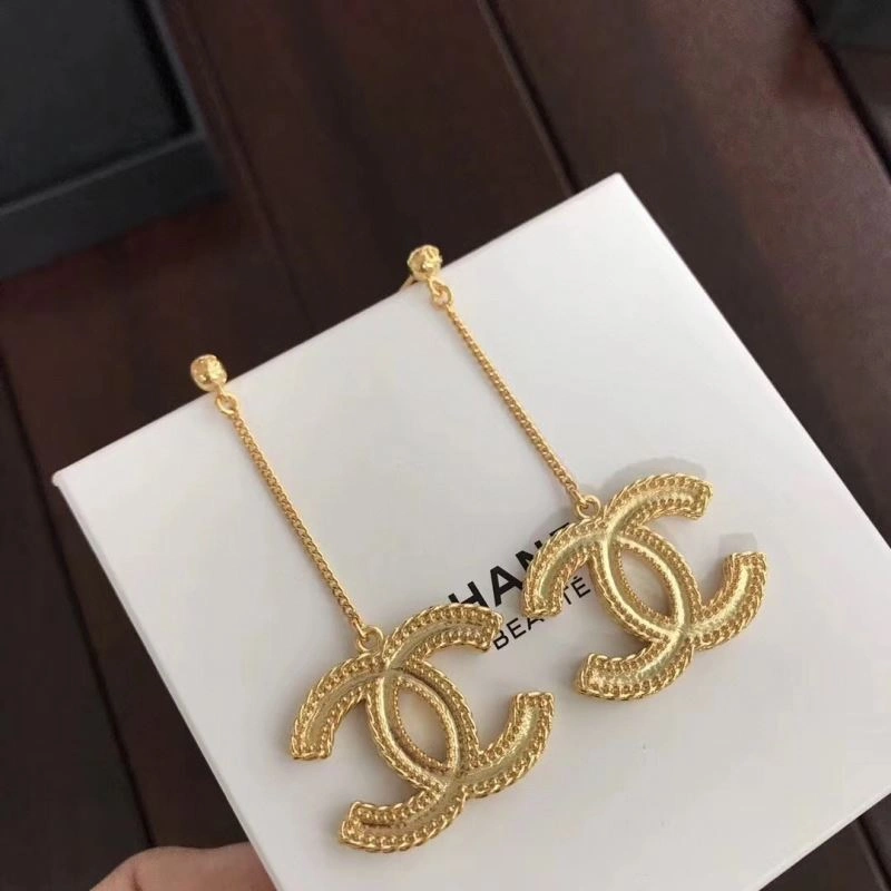 Lightweight Chanel Earrings 228784