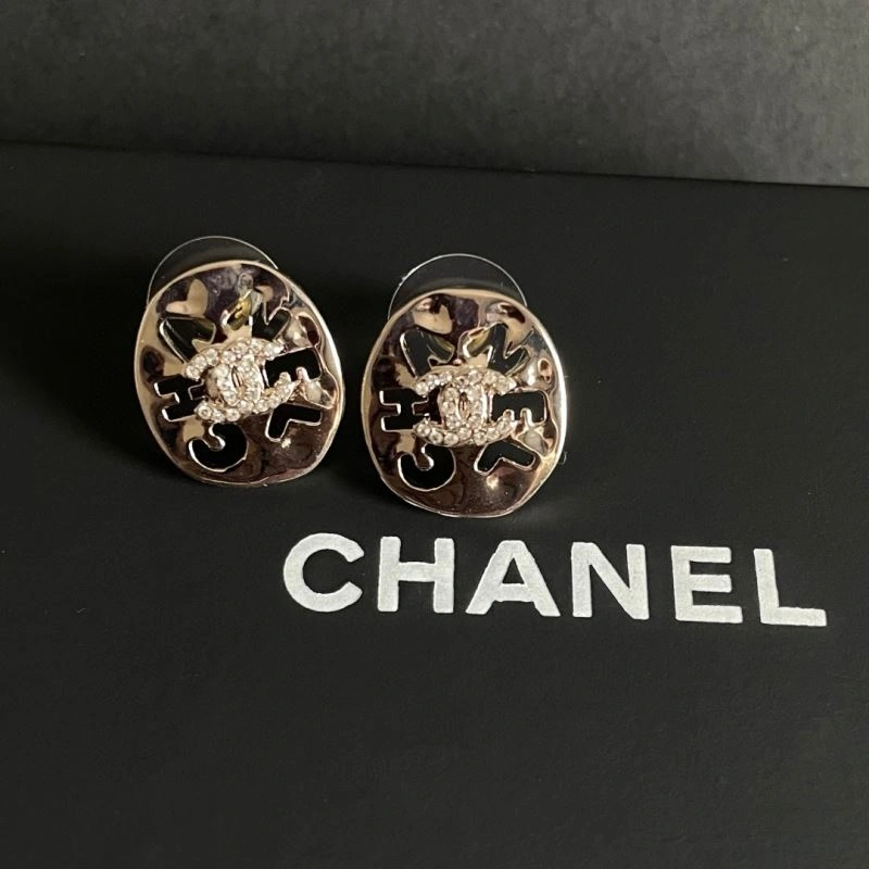 Chanel Earrings Packable 228711