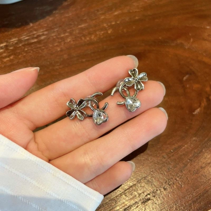 Chanel Earrings MoistureWicking 228721