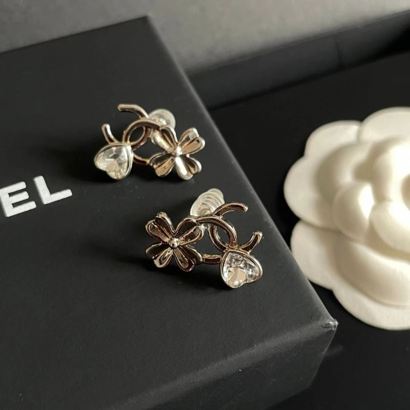 Chanel Earrings MoistureWicking 228721