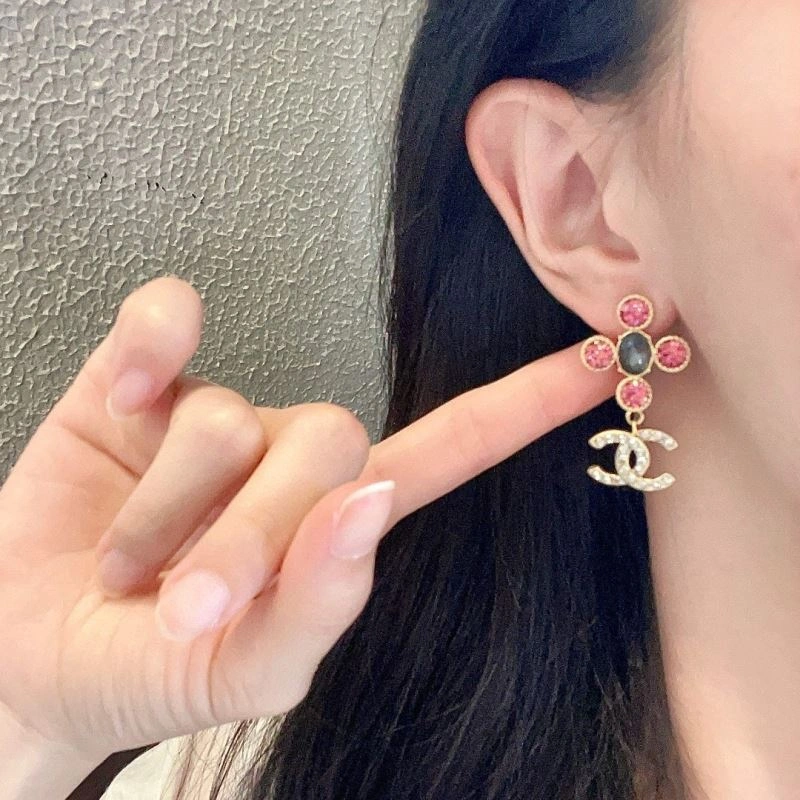 Chanel Earrings Supportive 228885