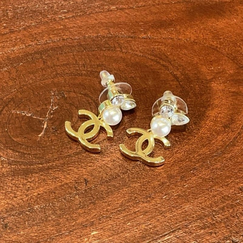 Practical Chanel Earrings 228693