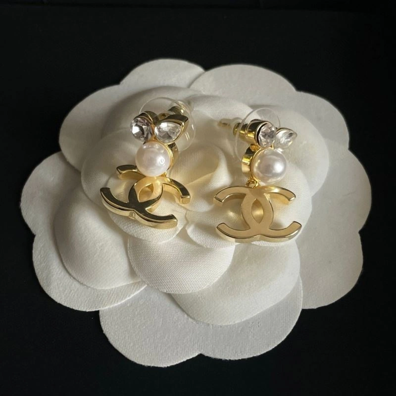 Practical Chanel Earrings 228693