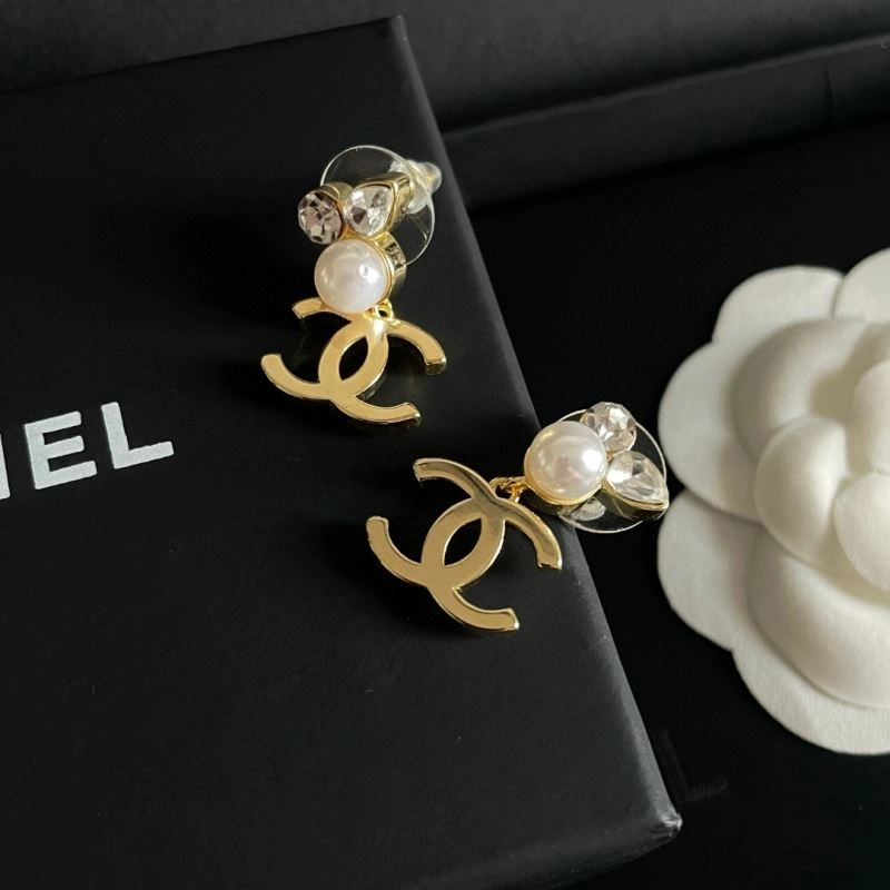 Practical Chanel Earrings 228693