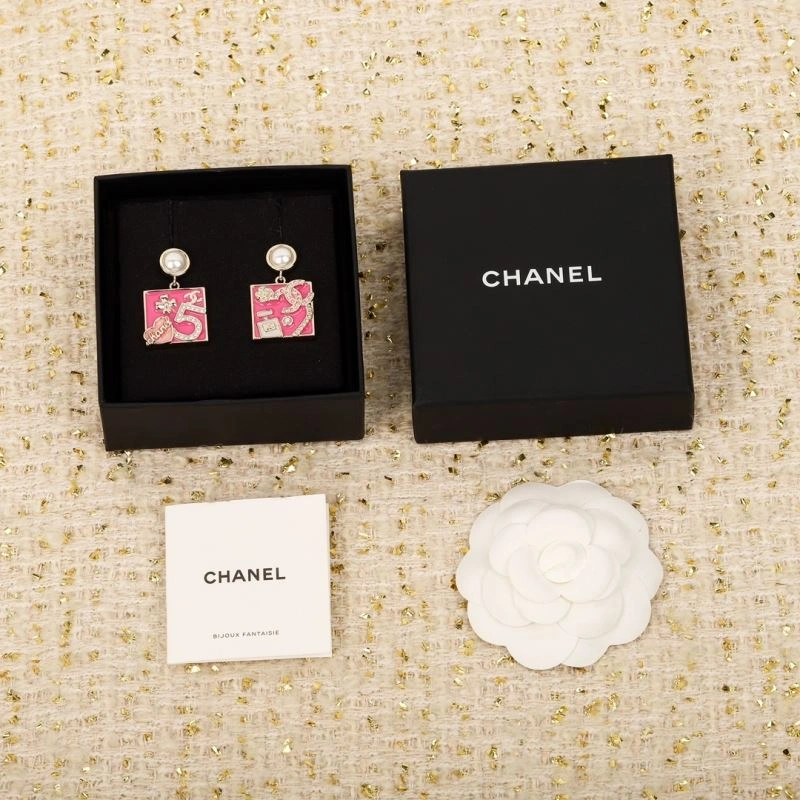 Chanel Earrings Unisex 228690