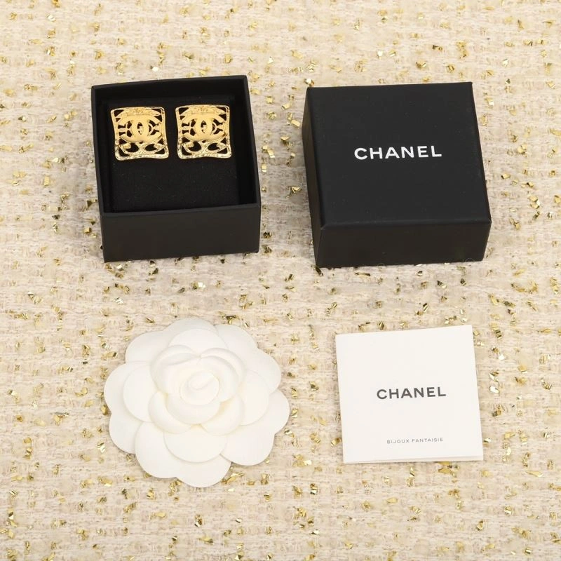 WellDesigned Chanel Earrings 228692